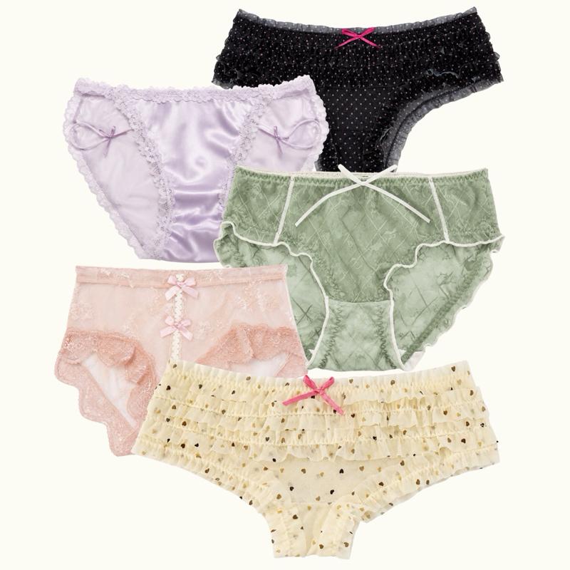 Women's Medium-Size Milanblocks Coquette Cotton Underwear Set (5-Pack) - Comfortable, Feminine, Elegant Womenswear for Everyday Wear